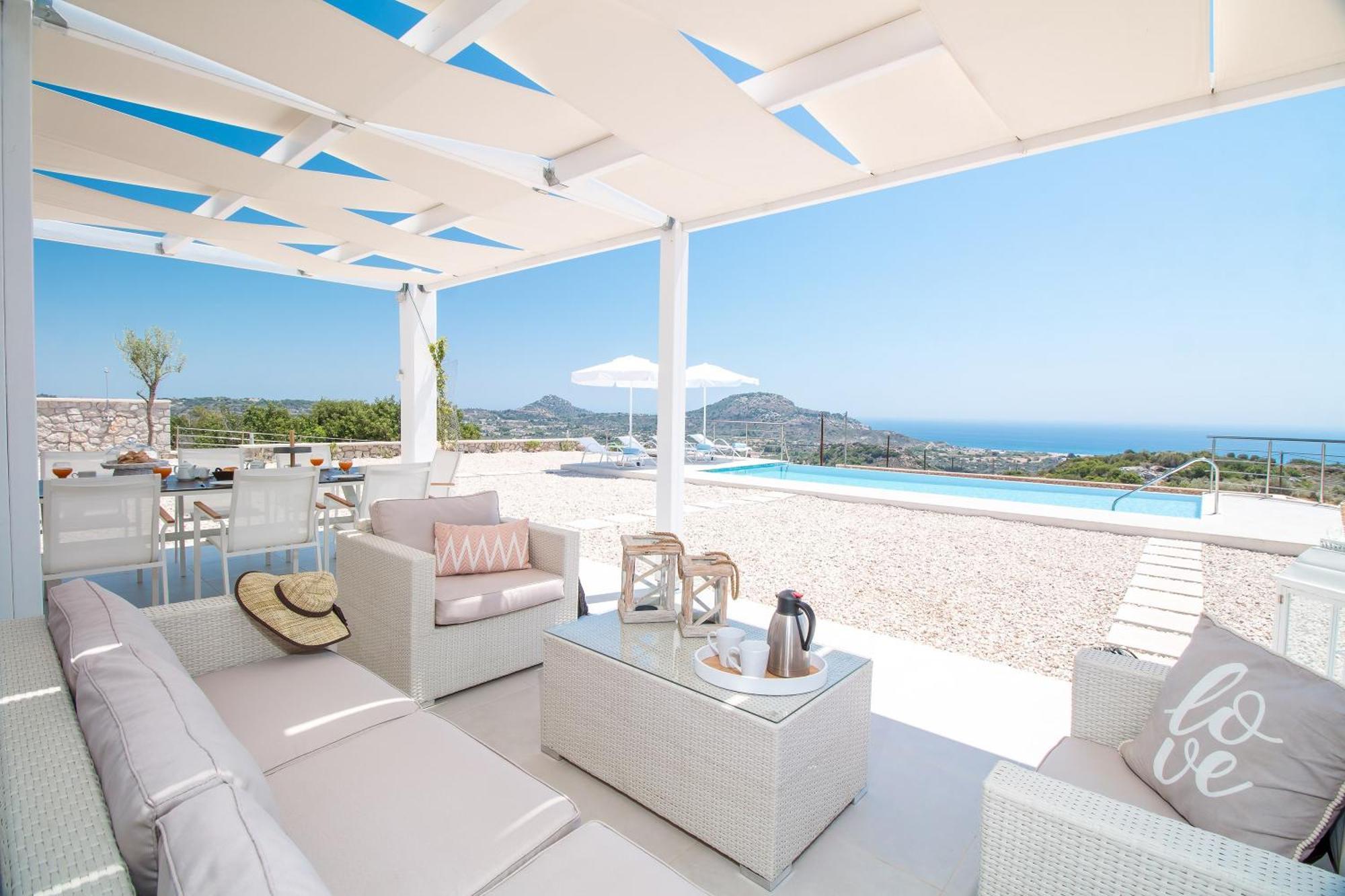 Francis&gregorys Luxury * Afantou